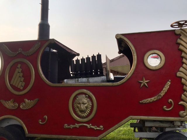 Winona Steam Calliope in Mabel
